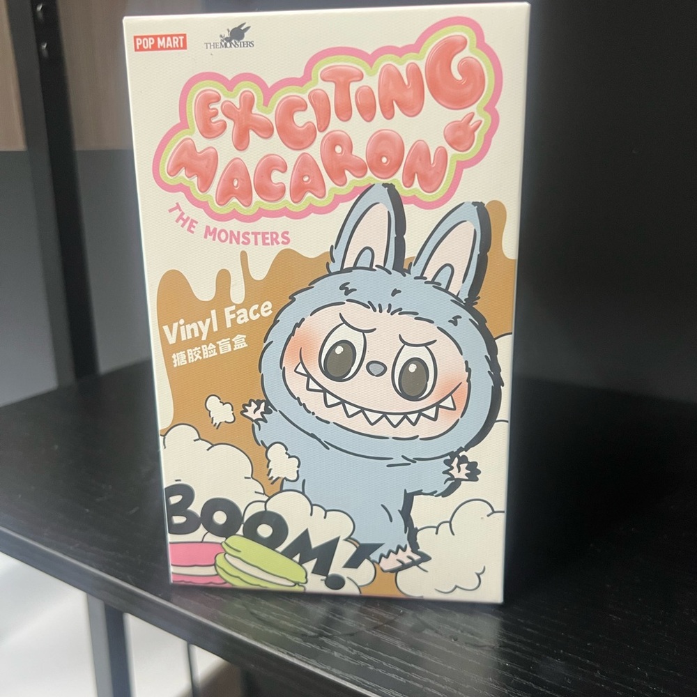 Exciting Macaron Labubu